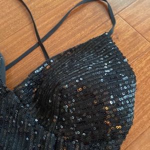 Windsor LIKE NEW Sequin Cocktail Beautiful Black Stretch Party Dress Size M